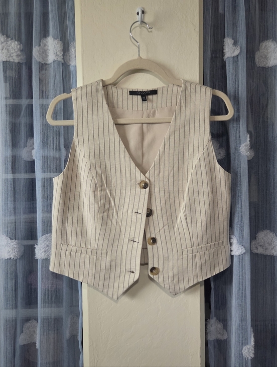 19 Cooper Jackets & Blazers - 19 Cooper Pinstriped Button-Up Vest